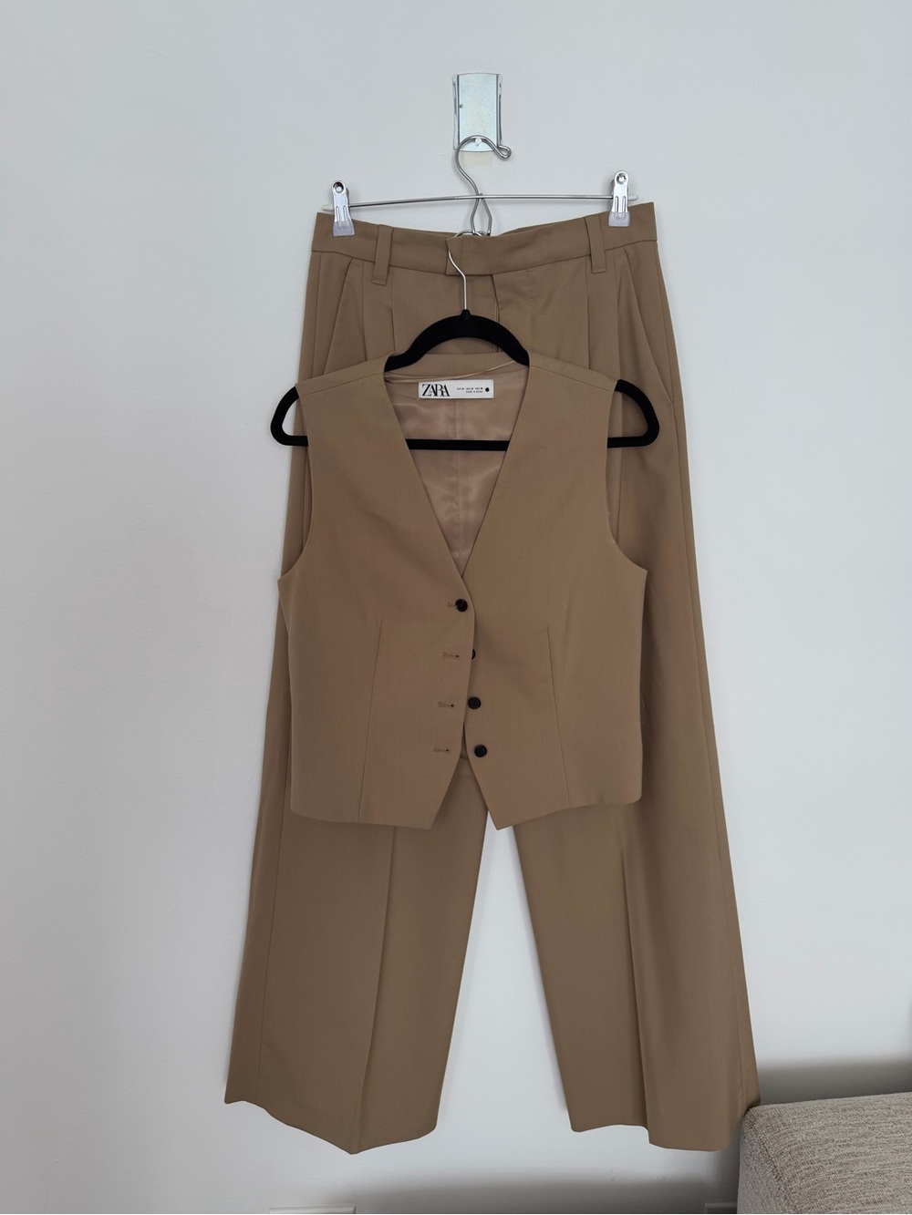 Zara Tan Two-Piece Pantsuit Vest & Wide-Leg Pants